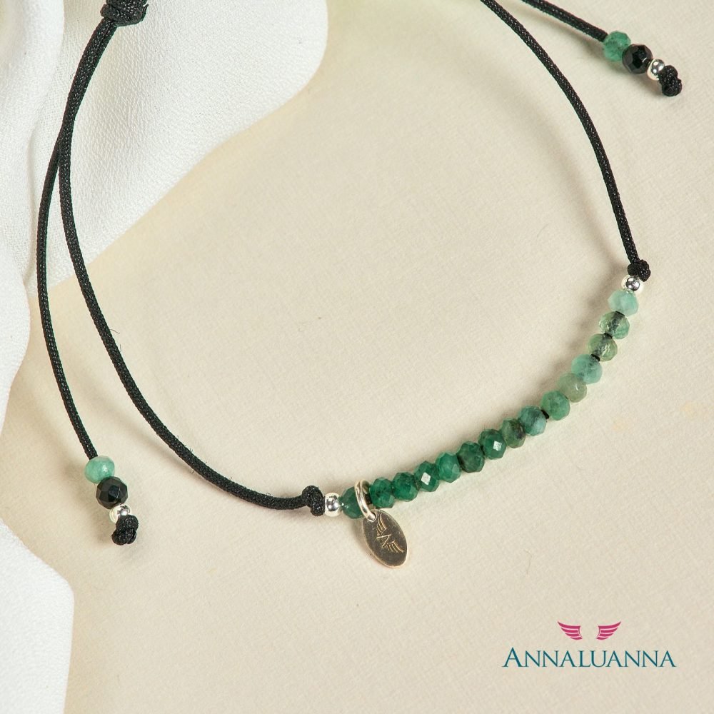 pulsera hilo esmeralda