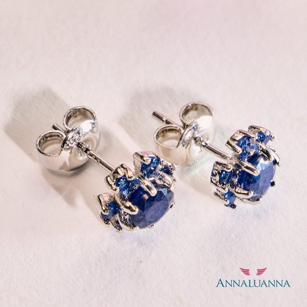 aretes de zafiro azul diseño flor en plata 925