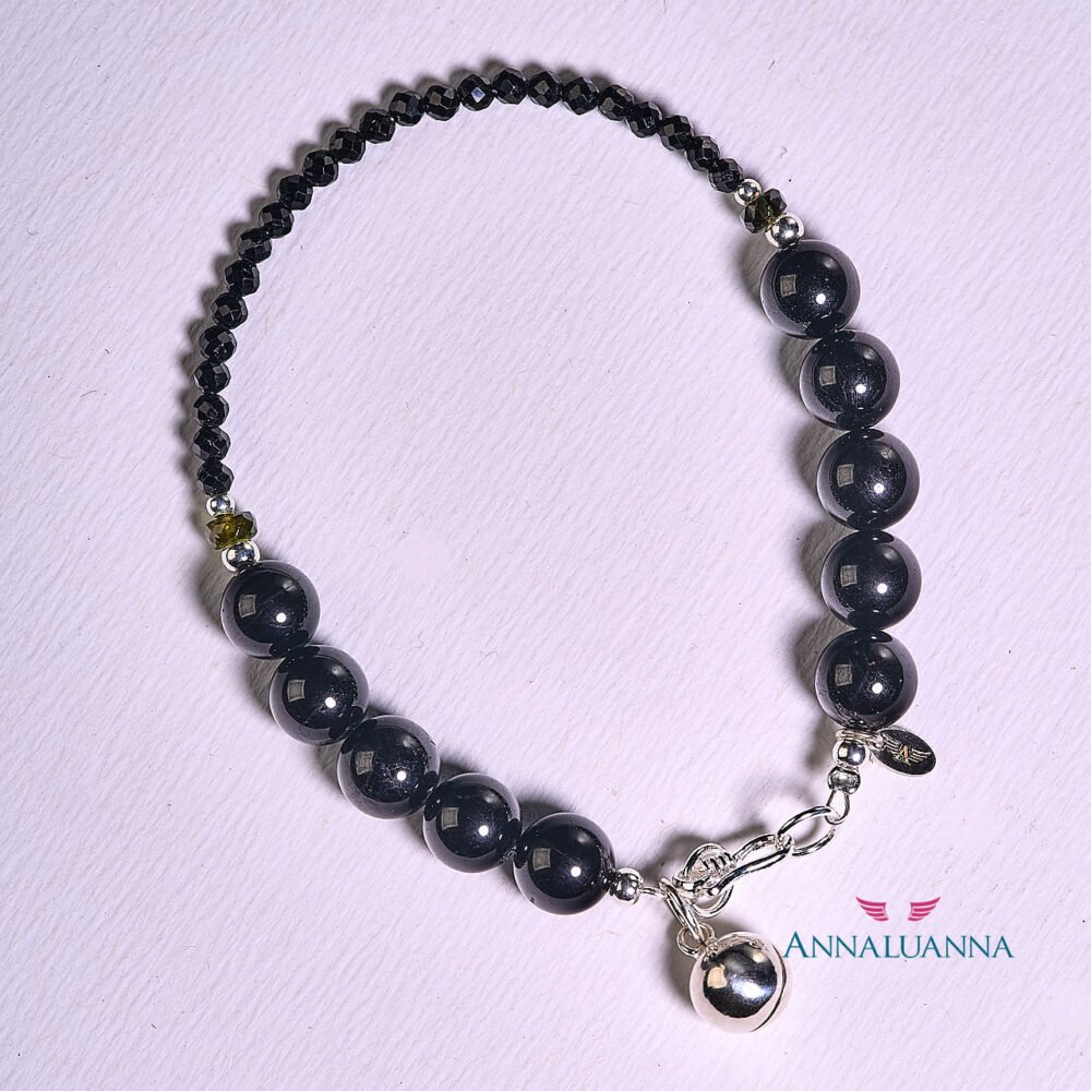 pulsera con turmalina negra y llamador de ángeles con plata 925