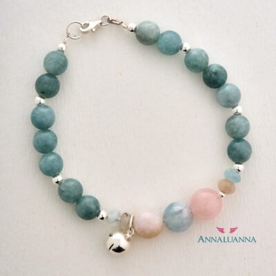 pulsera con jade, aguamarina y morganita y llamador de ángeles en plata 925